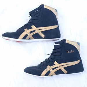 dan gable wrestling shoes